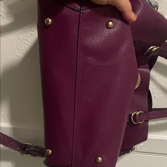 Chic Plum Shoulder Bag - Picture 8 of 8